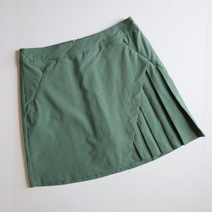 LADY HAGEN Size 4 Sage Olive Green Golf Skirt Skort